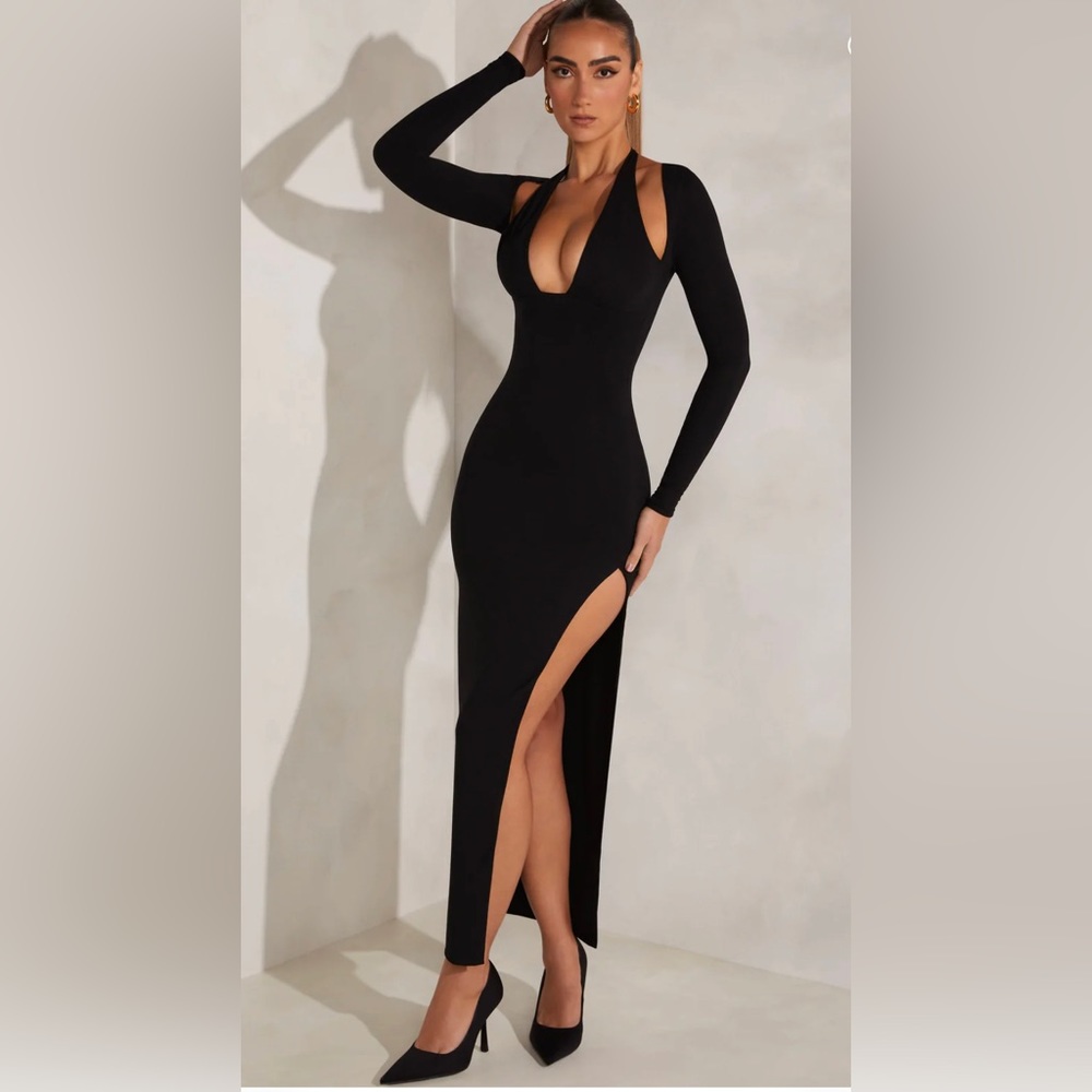 Oh Polly Long Sleeve Plunge Neck Maxi Dress in Black